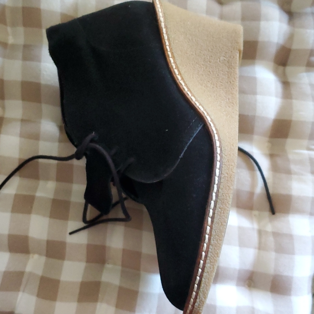 Joe Fresh booties new without tags only try on. Suede leather. - Picture 5 of 5